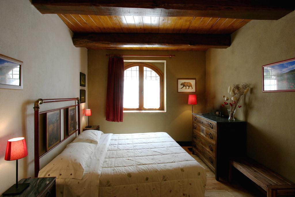 B&B Cascina Dell'Orso Castelsantangelo sul Nera Room photo